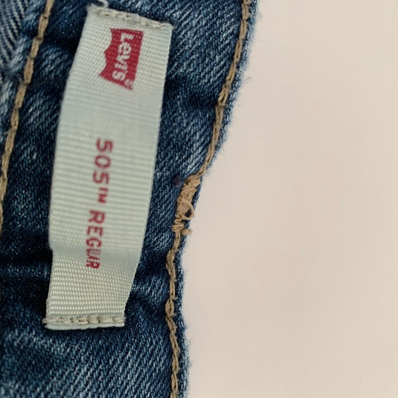 Children Place faded blue size 5. Levi’s  505 Regular size 5 faded blue jeans. - Picture 4 of 16